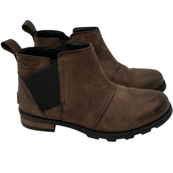 Sorel Emelie III Chelsea Boot - Picture 1 of 12